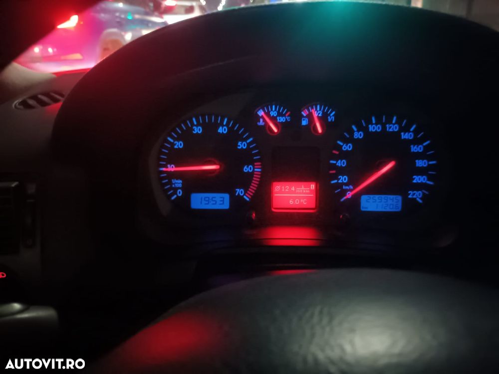 Volkswagen Golf 1.4 - 12