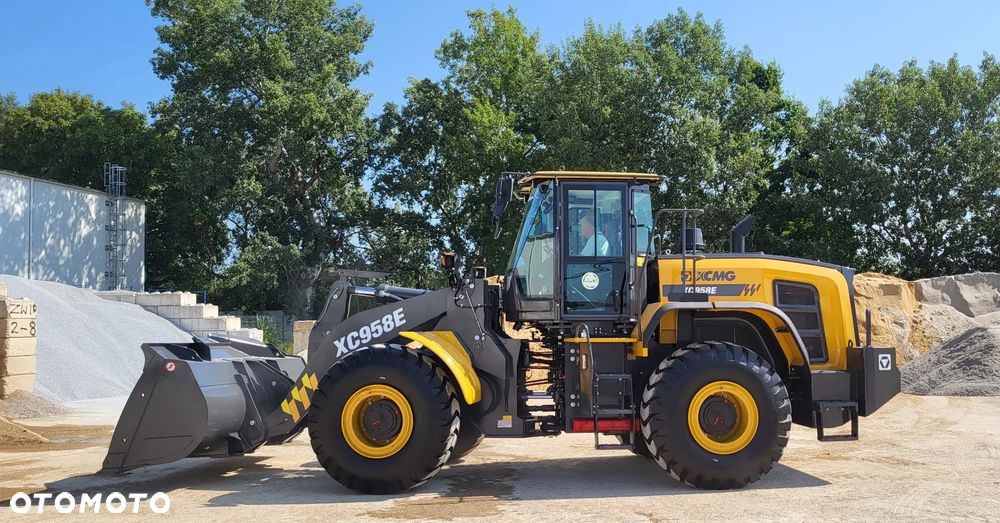 HSW Fadroma Ładowarka kołowa XCMG XC958E - 2