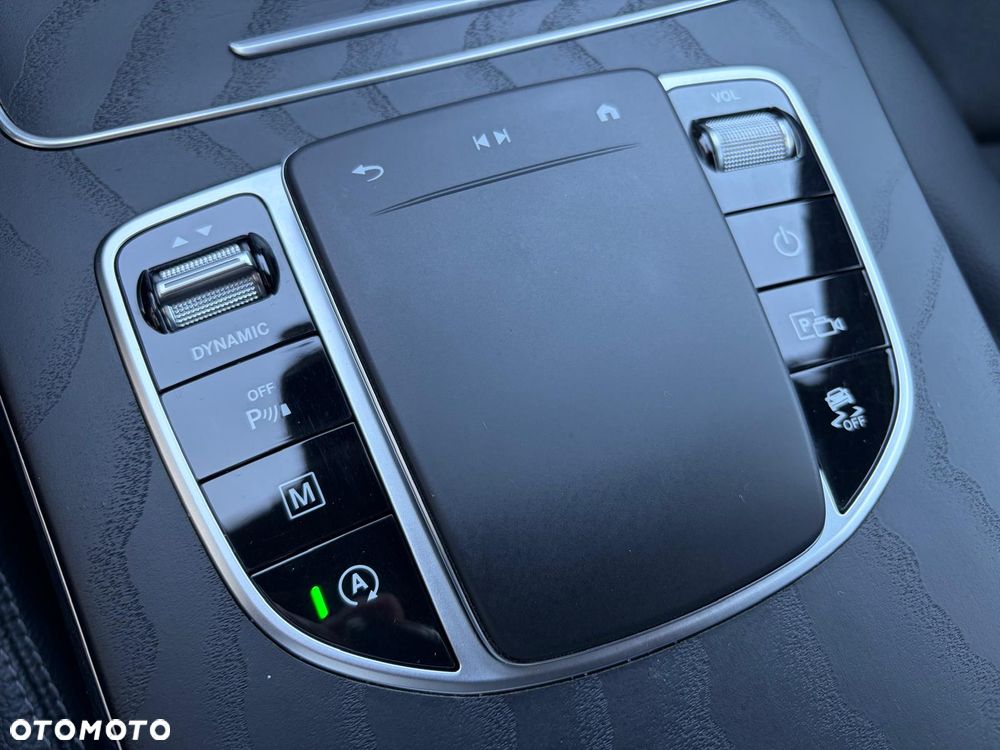 Mercedes-Benz GLC 220 d 4-Matic - 23