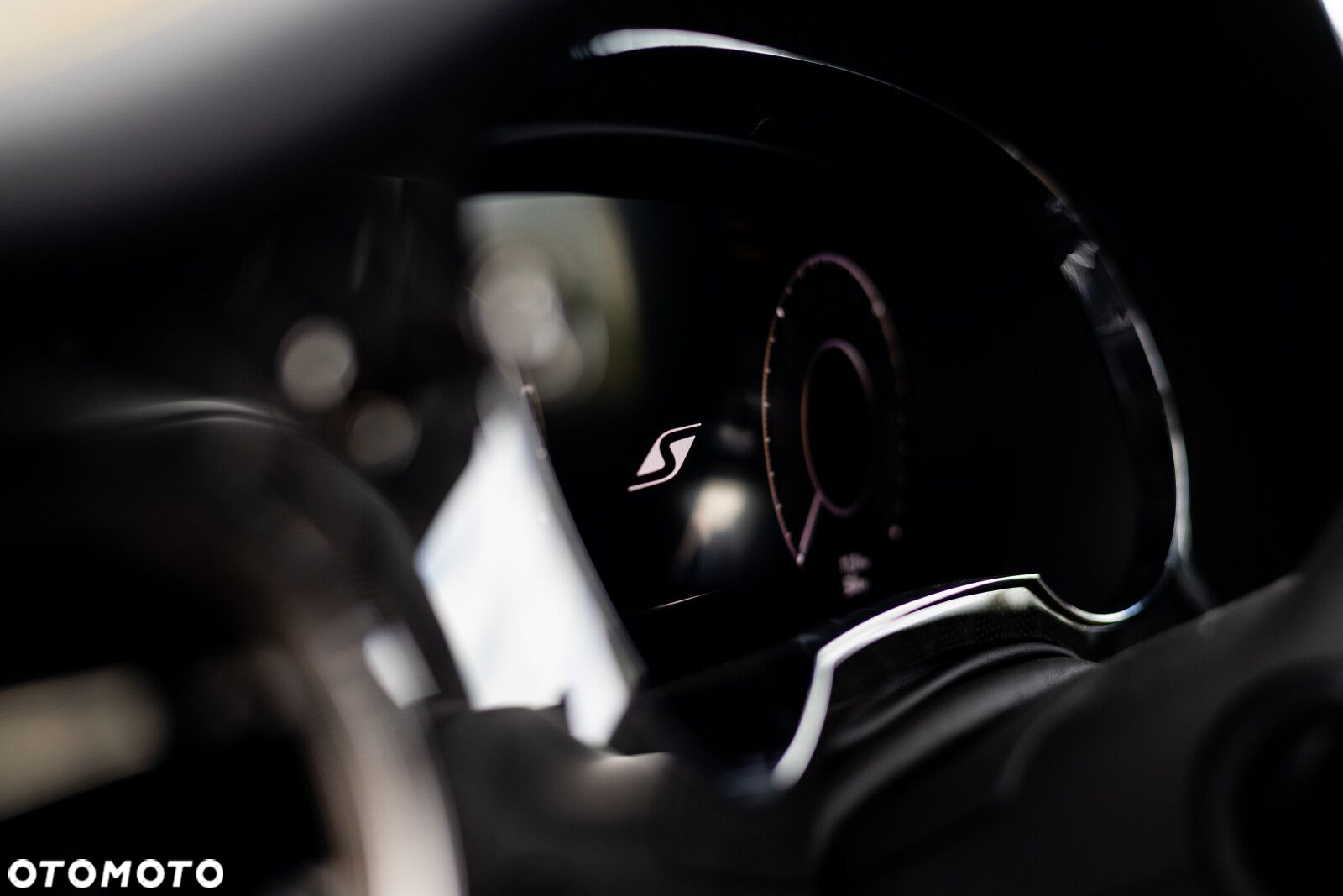 Bentley Bentayga - 11