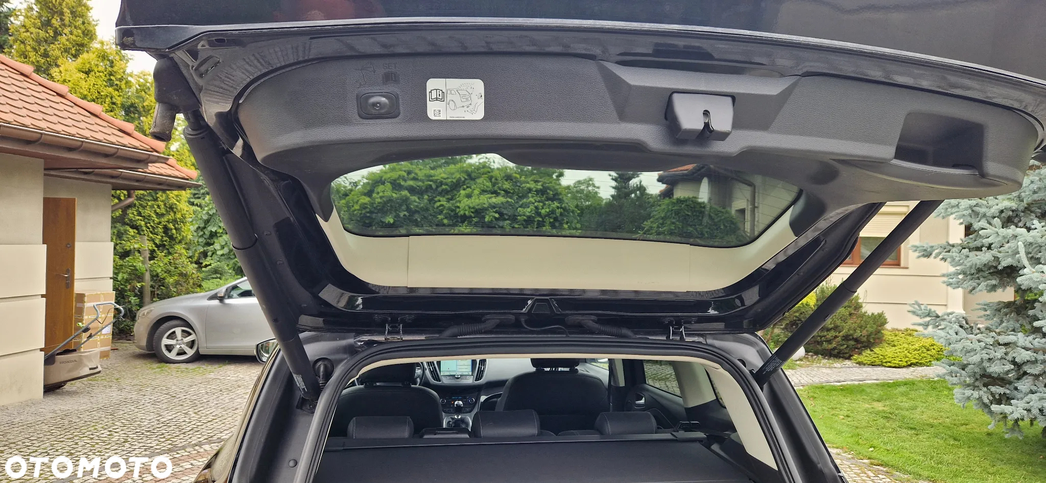 Ford Kuga 2.0 TDCi FWD Titanium Plus - 13