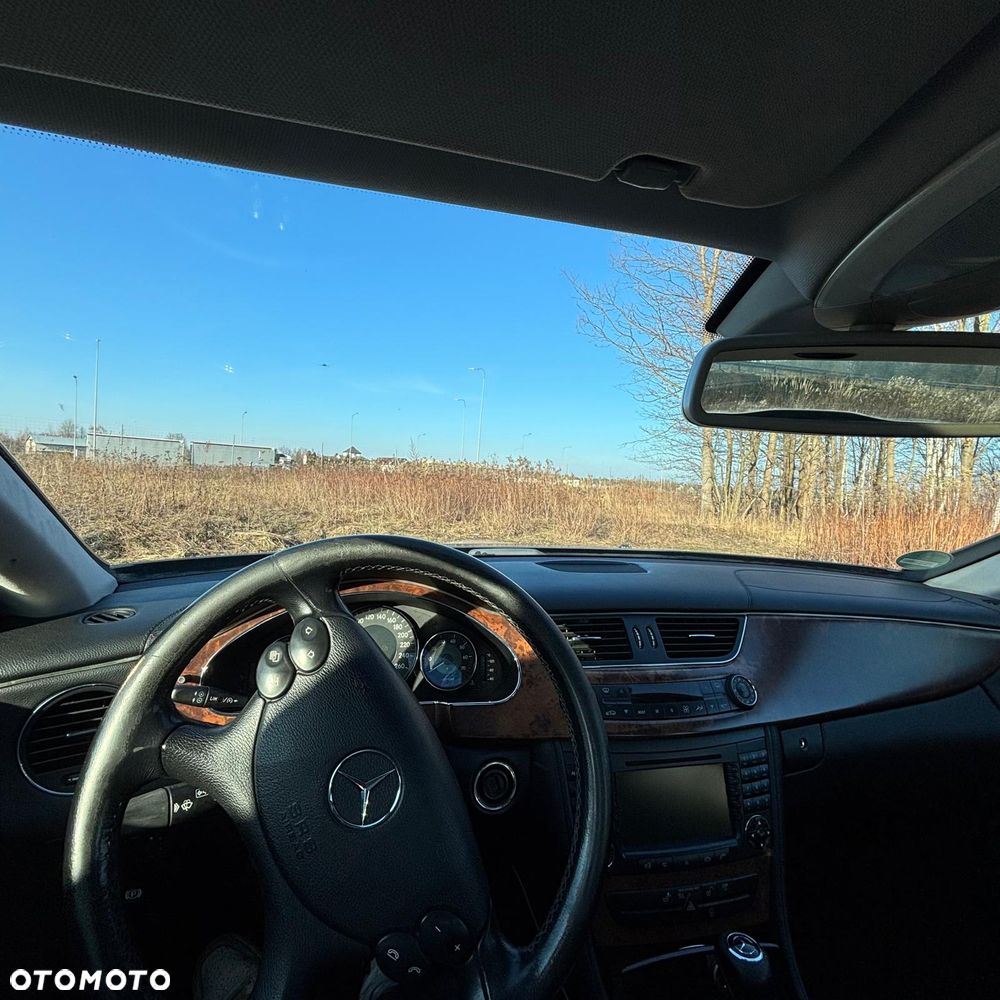 Mercedes-Benz CLS - 26