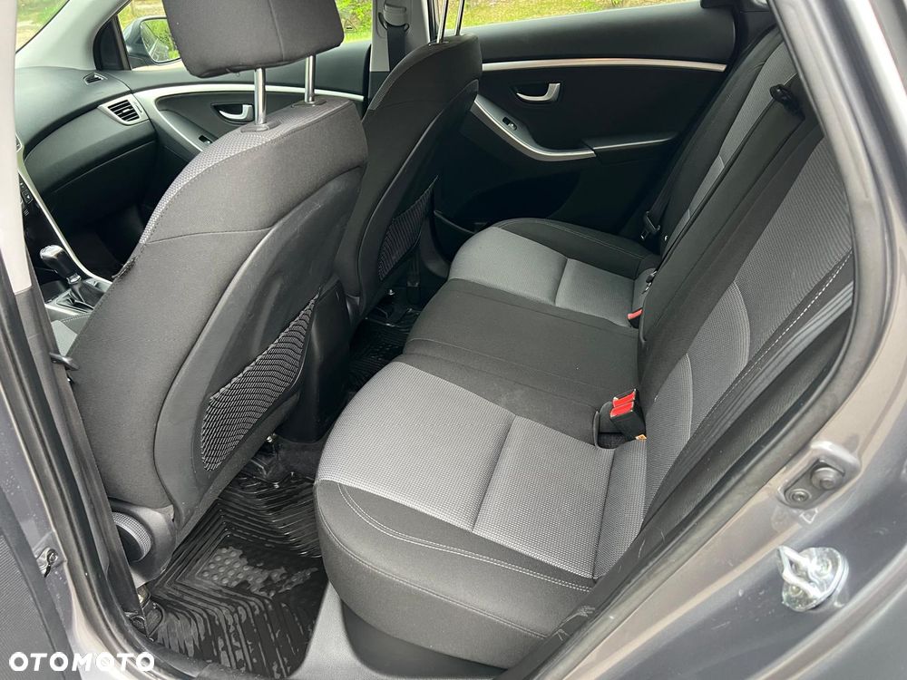 Hyundai i30 1.6 GDI Comfort - 14