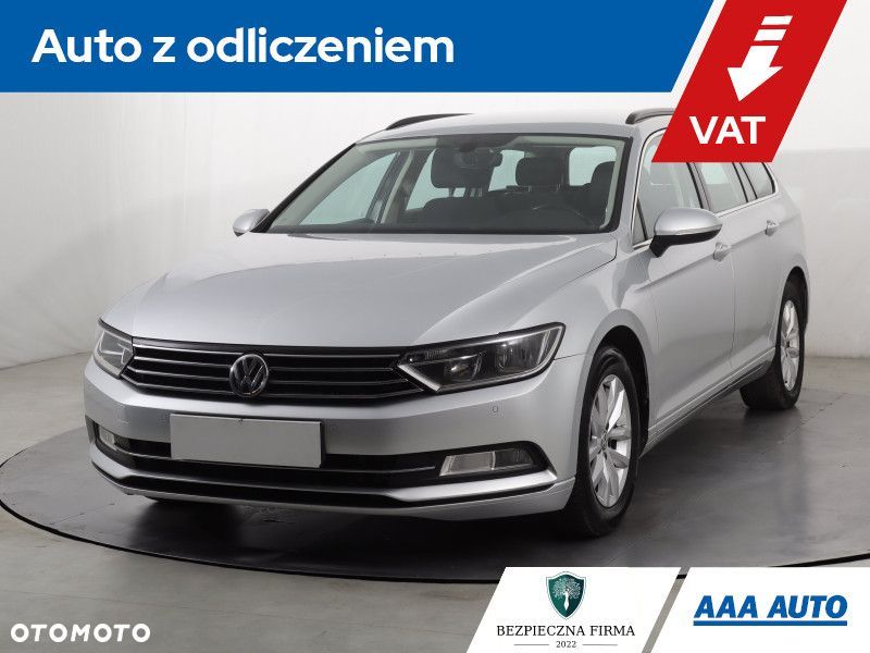 Volkswagen Passat Variant - 2