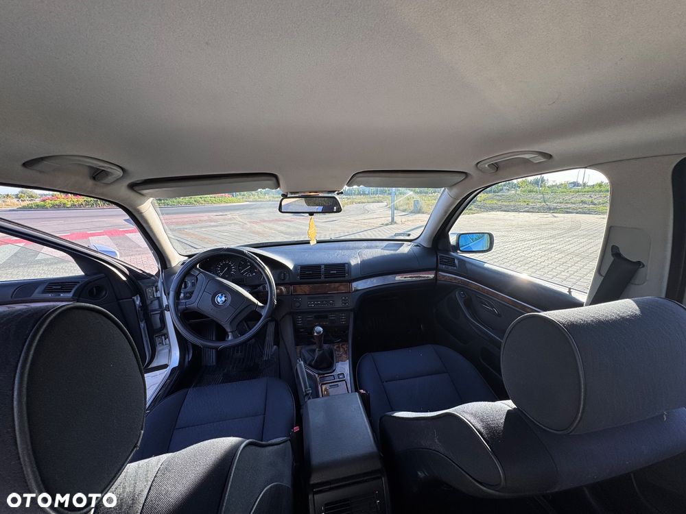 BMW Seria 5 520d - 8