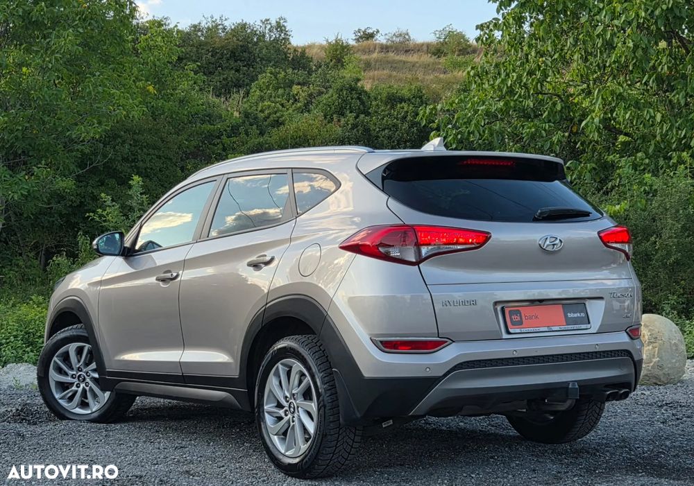 Hyundai Tucson 2.0 CRDI 4WD Automatik Intro Edition - 3