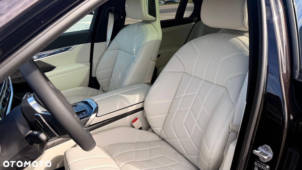 BMW Seria 7 740d xDrive mHEV Individual Edition sport - 30