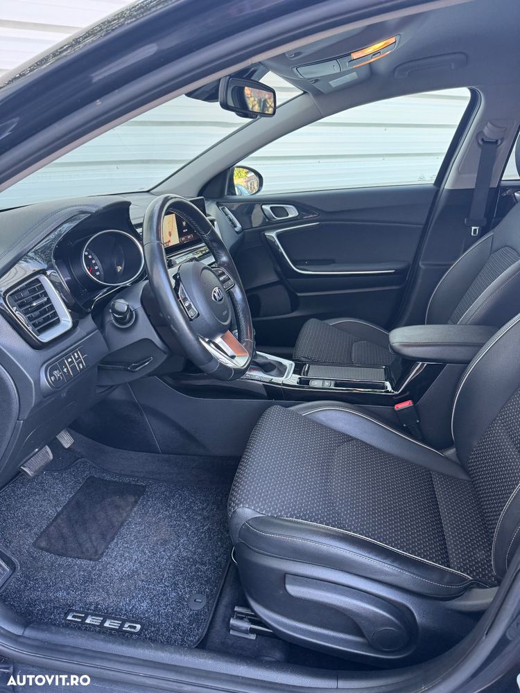 Kia Ceed 1.6 CRDi DCT Spirit - 16
