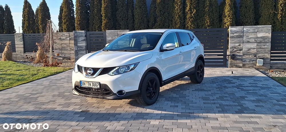 Nissan Qashqai 1.6 DCi Xtronic TEKNA - 1
