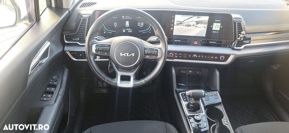 Kia Sportage 1.6 T-GDI 7DCT HP 4x2 MHEV Urban - 11