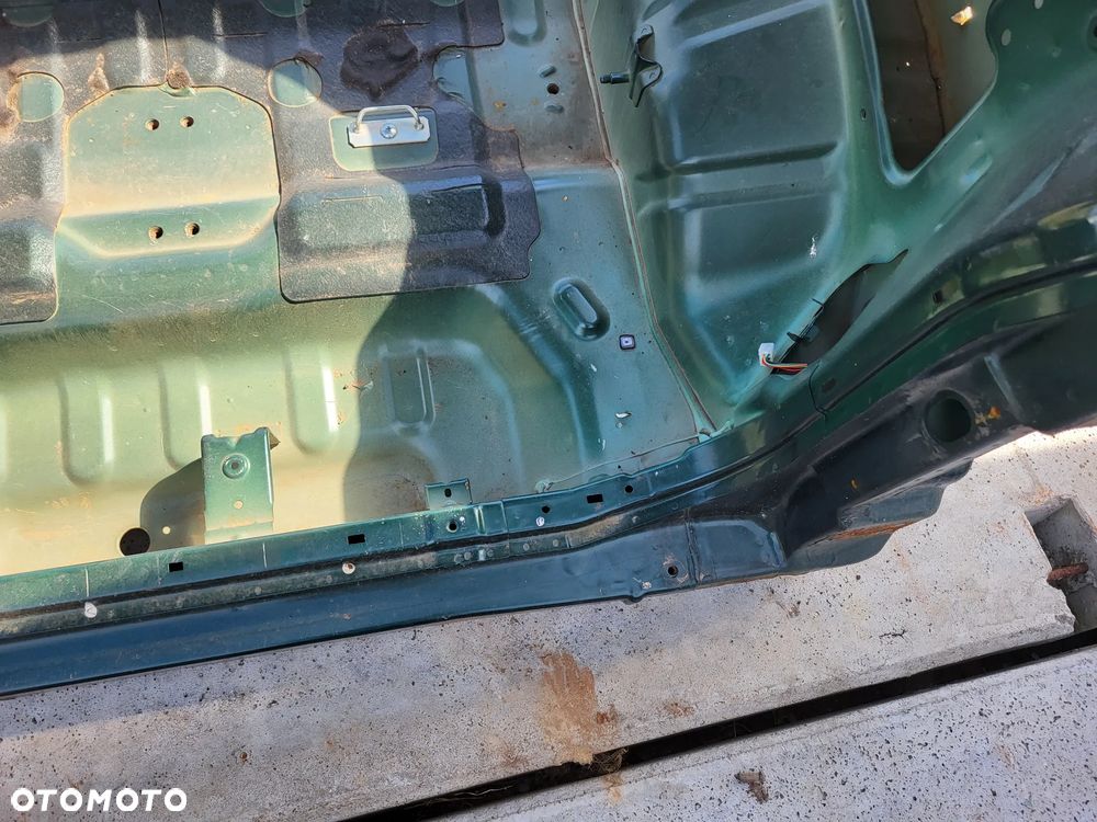 Suzuki Jimny Podłoga Bagażnika Błotnik Pas Tylny - 12
