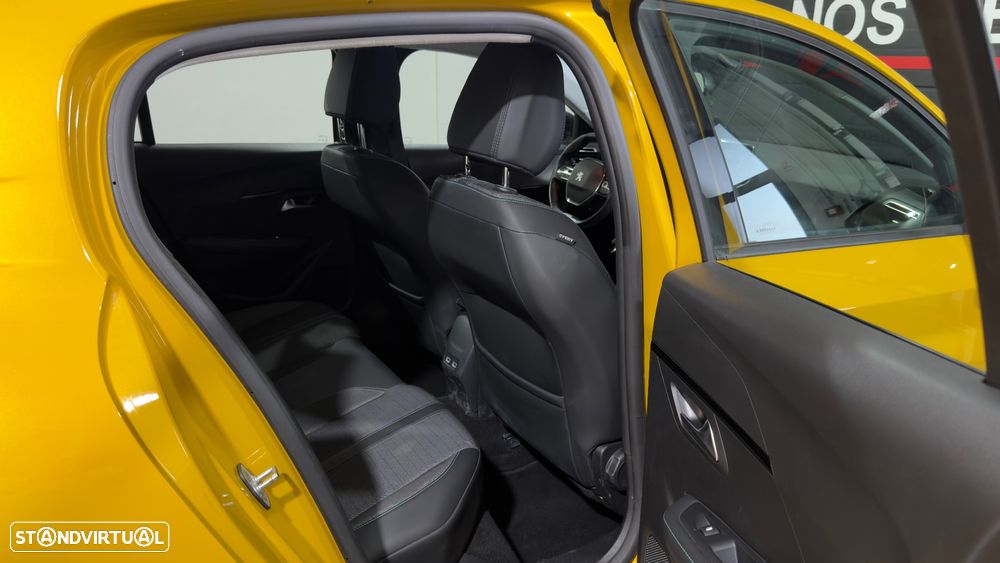 Peugeot 208 PureTech 100 Allure - 16