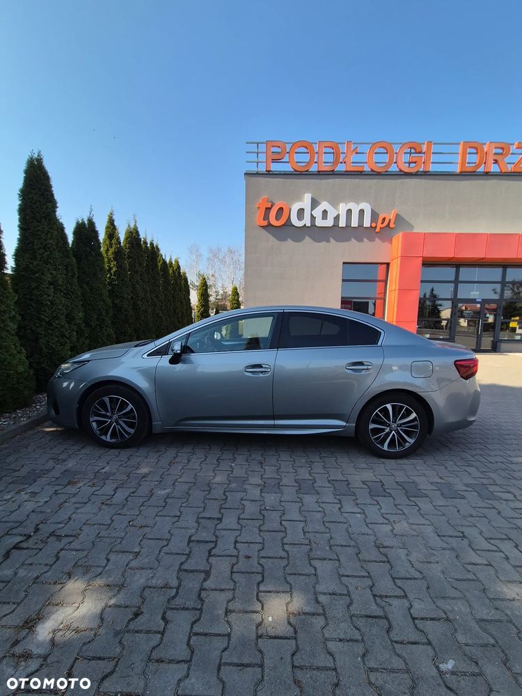 Toyota Avensis 1.8 Sol MS - 6