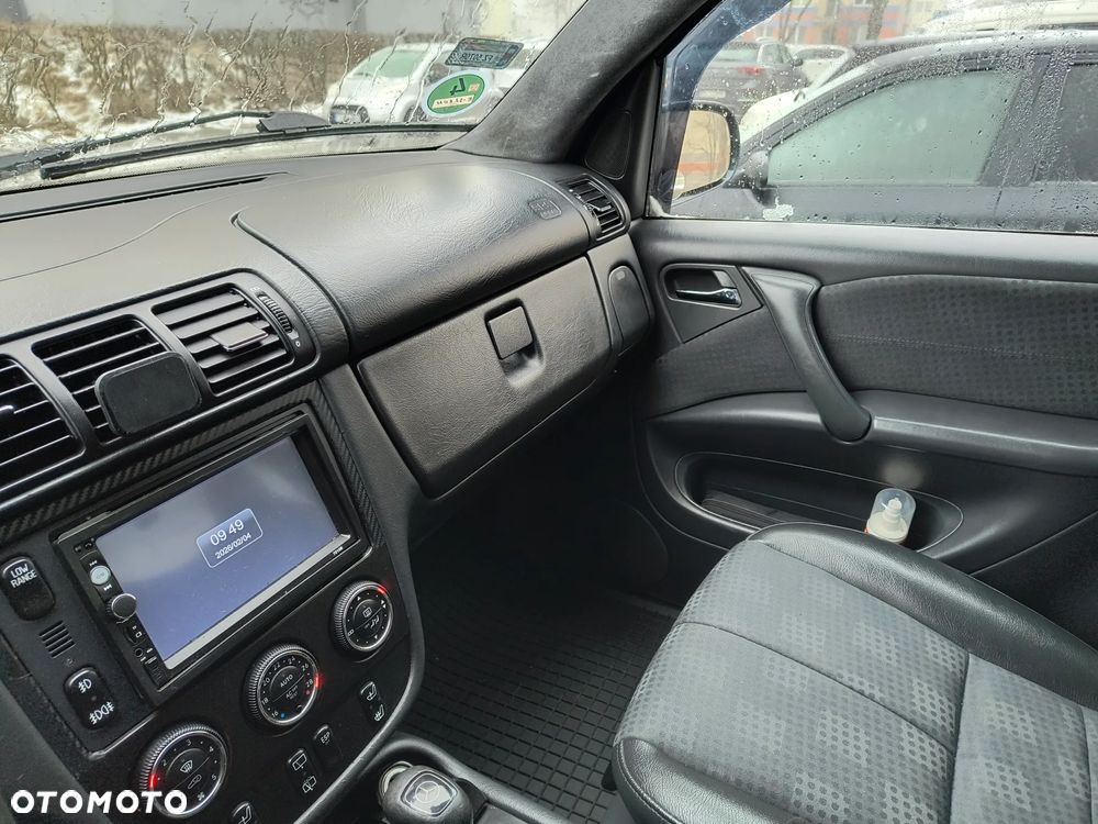 Mercedes-Benz ML - 14