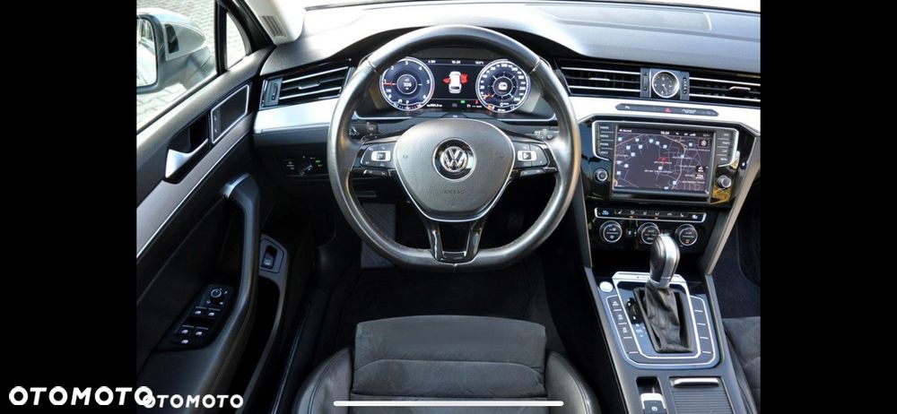 Volkswagen Passat 2.0 TDI Bi-Turbo BMT 4Mot Highline DSG - 24