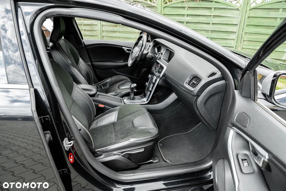 Volvo V40 D4 Drive-E Kinetic - 23