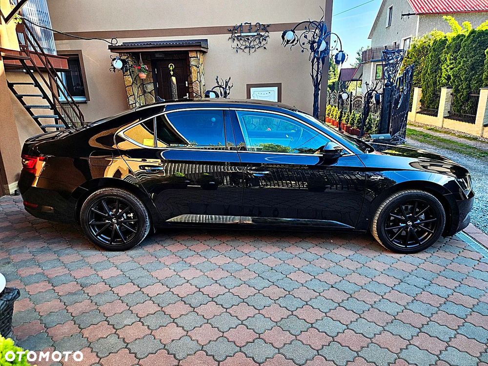 Skoda Superb 2.0 TDI DSG L&K - 4