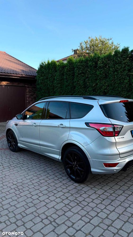Ford Kuga - 4