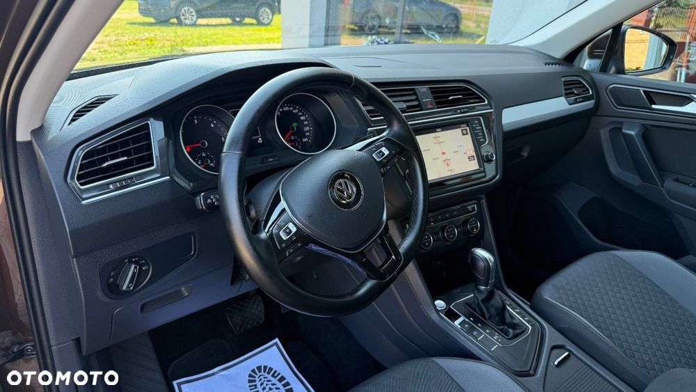 Volkswagen Tiguan - 19