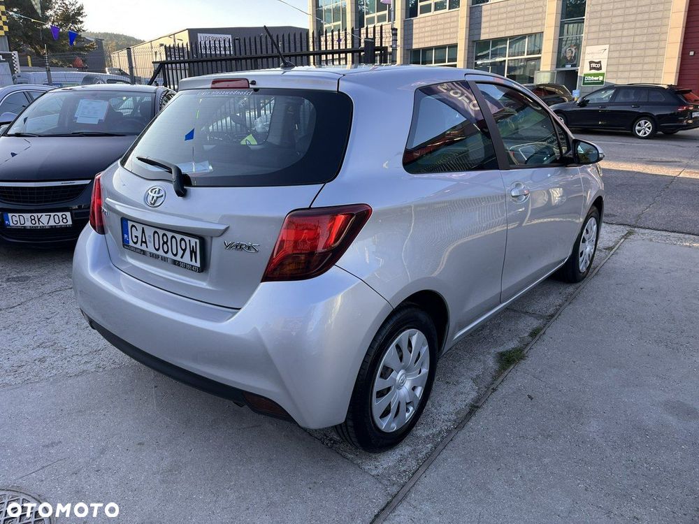Toyota Yaris - 6