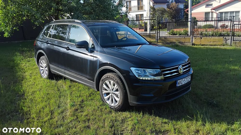 Volkswagen Tiguan - 1