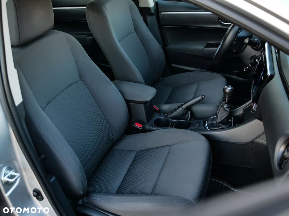 Toyota Corolla - 20