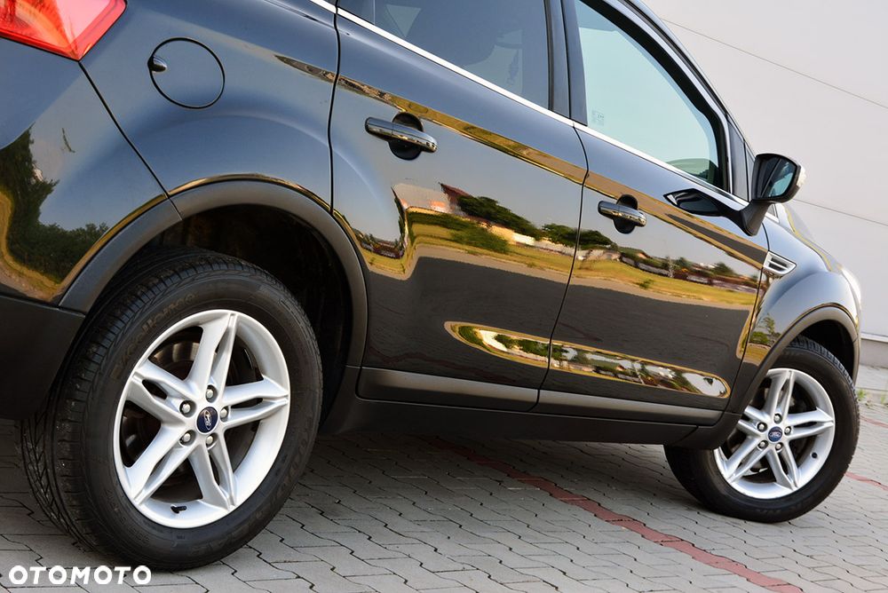 Ford Kuga 2.0 TDCi 2x4 Trend - 35