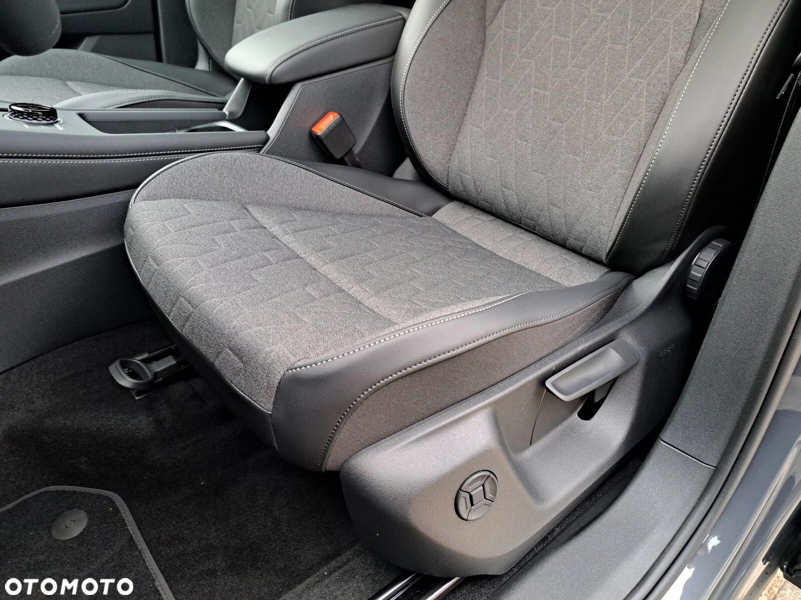 Volkswagen Tayron 2.0 TSI Life Plus DSG - 22