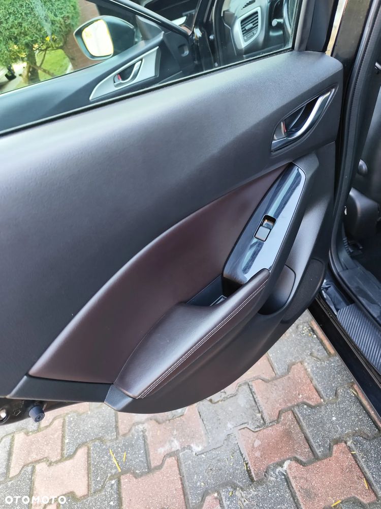 Mazda 3 - 10