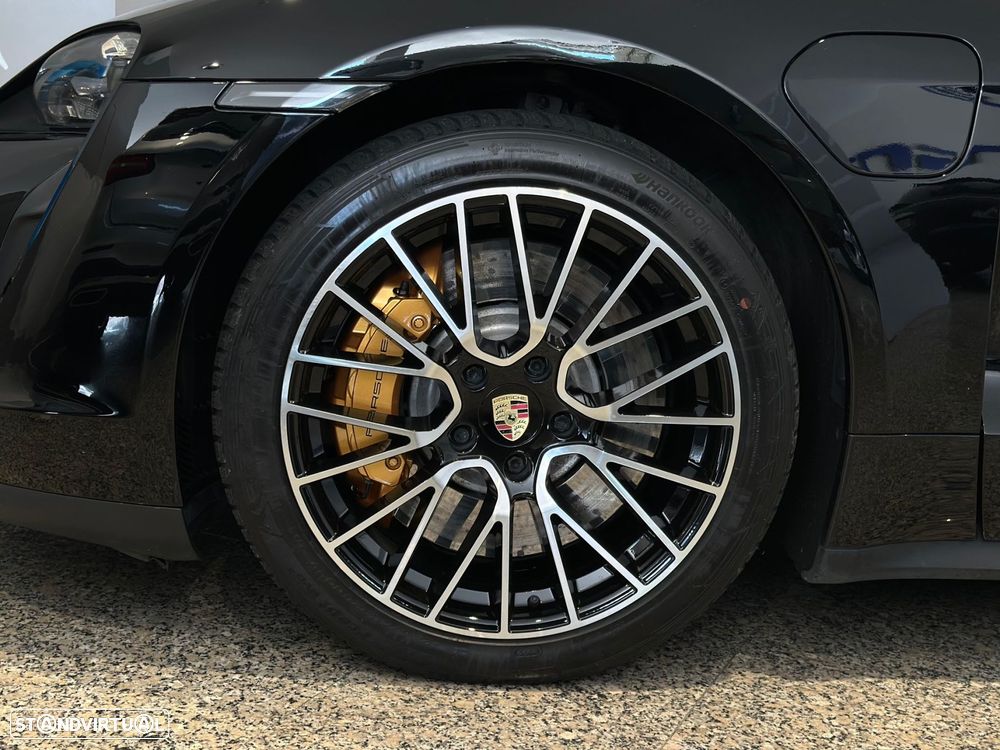 Porsche Taycan - 10