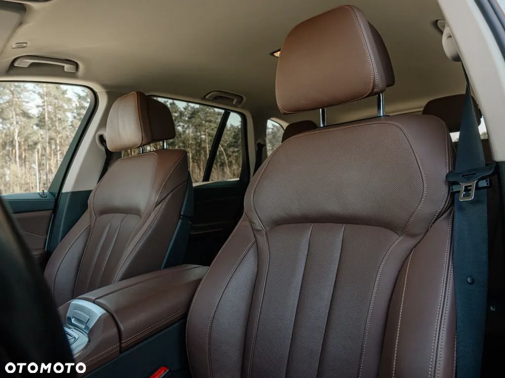BMW X5 xDrive25d xLine - 13