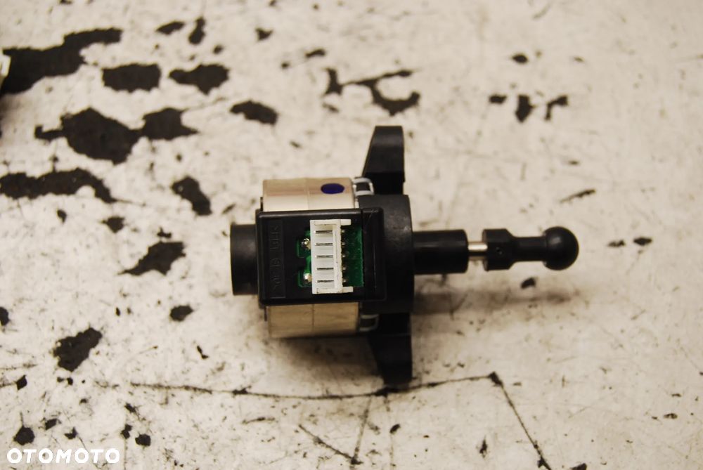 SILNICZEK REGULACJI ŚWIATŁA XENON 1307220026 AUDI Q3 VW SEAT SKODA ALFA ROMEO - 1