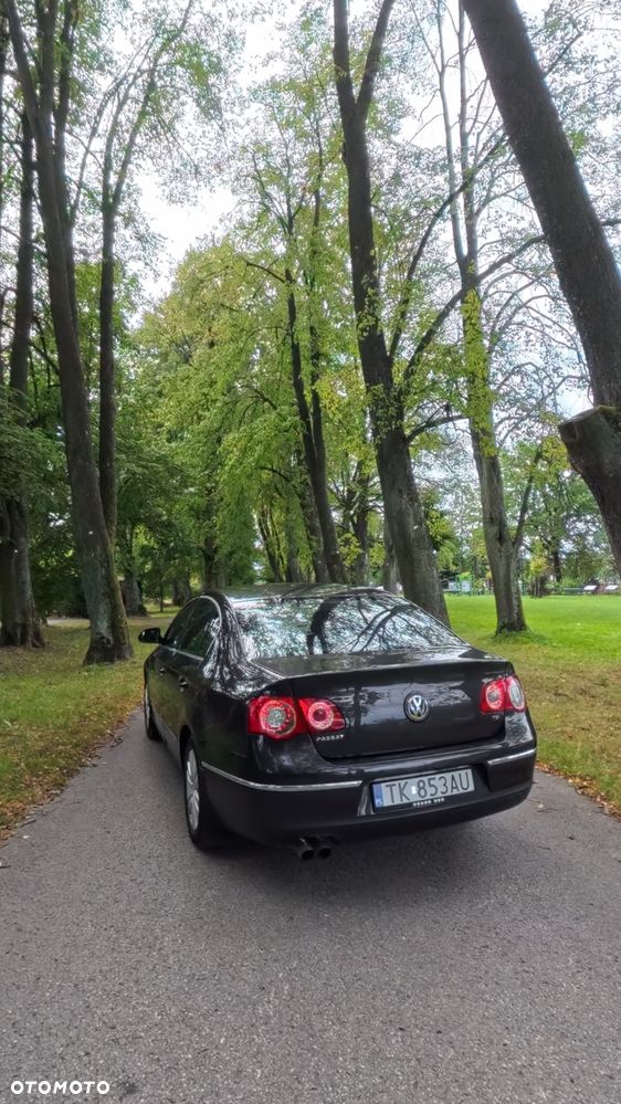Volkswagen Passat 1.8 TSI Highline - 2