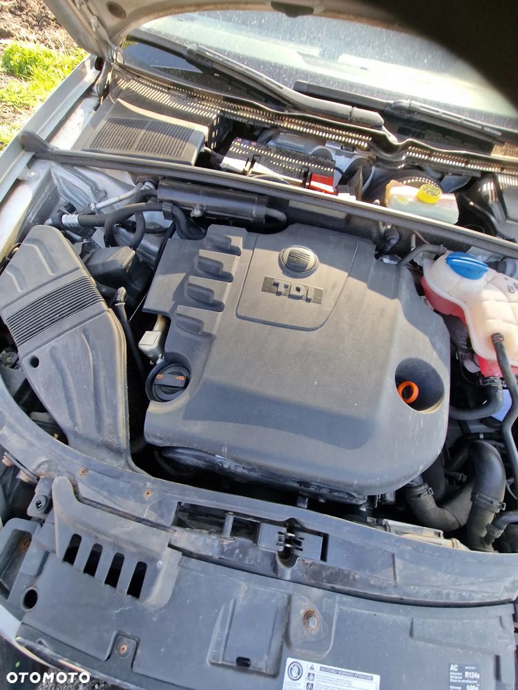 Silnik  vw  2.0 tdi  o  kodzie  CAG - 3