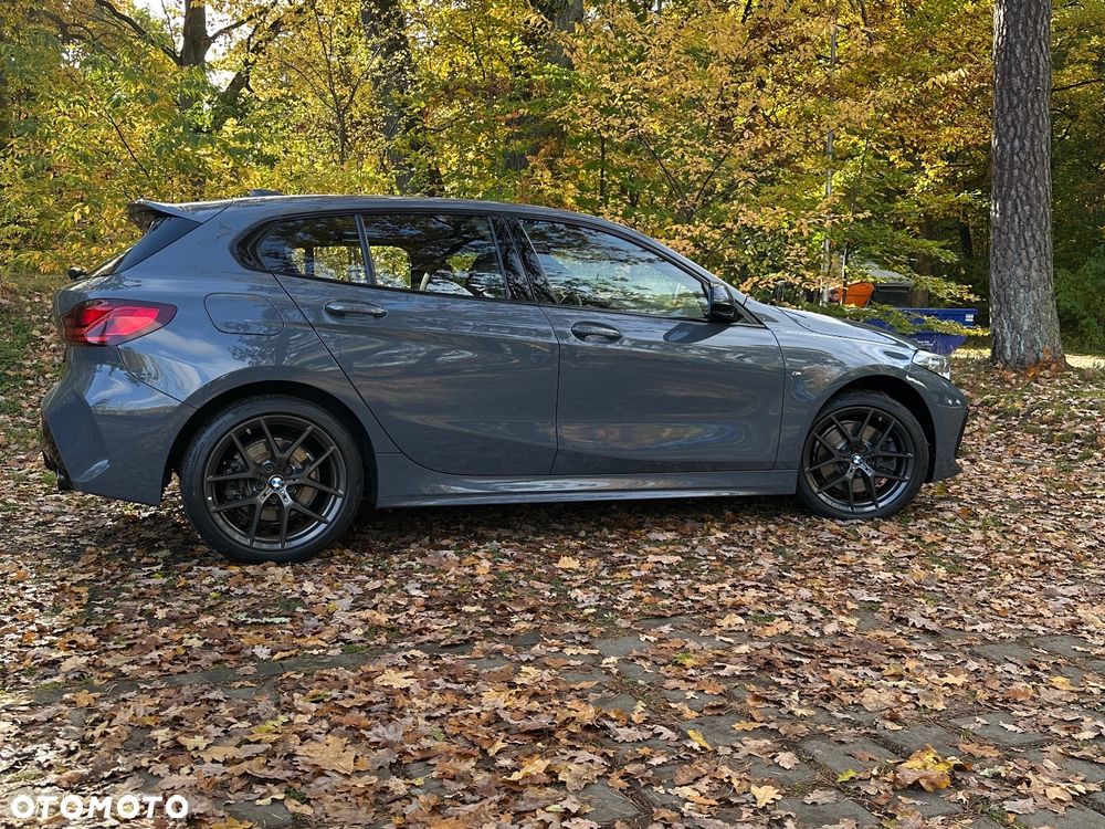 BMW 1 2021 photo 2