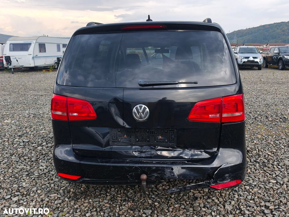 Volkswagen Touran 2.0 TDI DPF BlueMotion Technology DSG Comfortline - 12