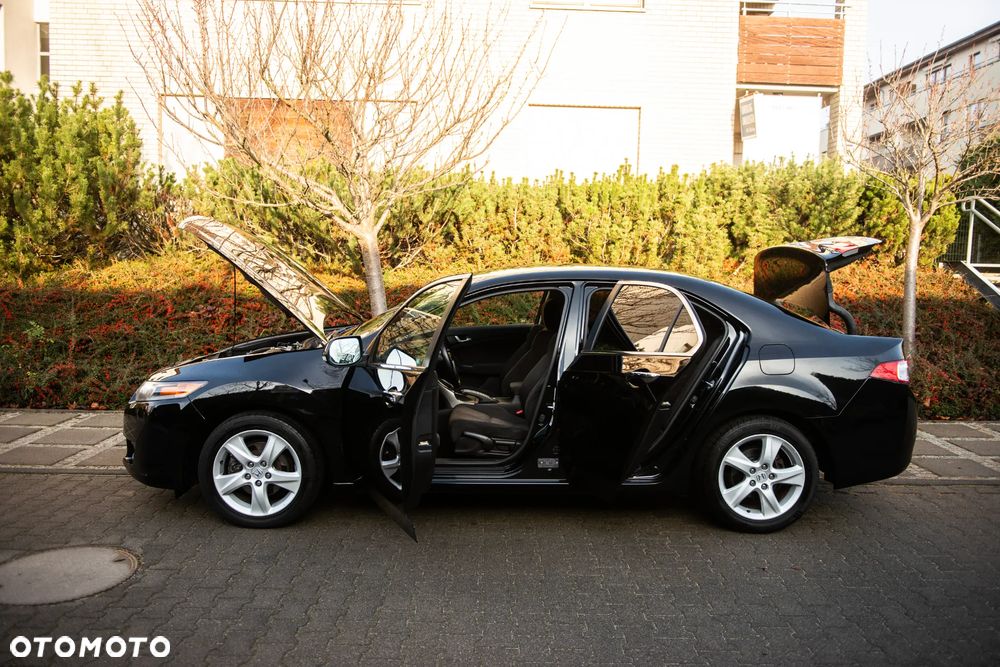 Honda Accord 2.0 Executive - 8