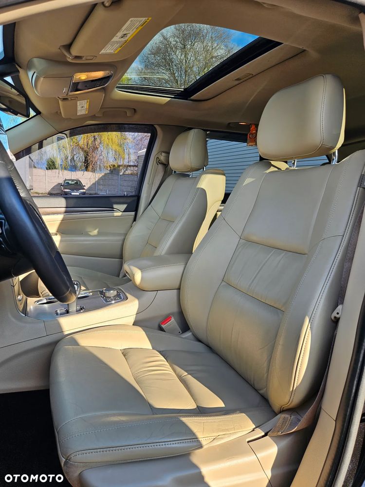 Jeep Grand Cherokee - 18