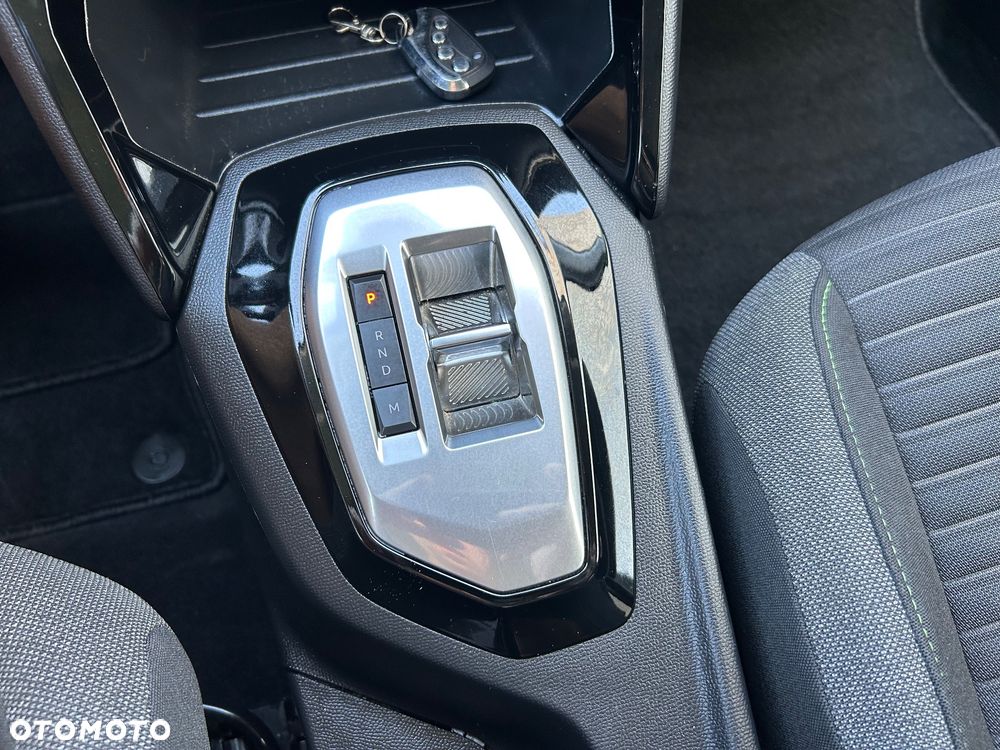 Peugeot 208 1.2 mHEV Business e-DCS6 - 18