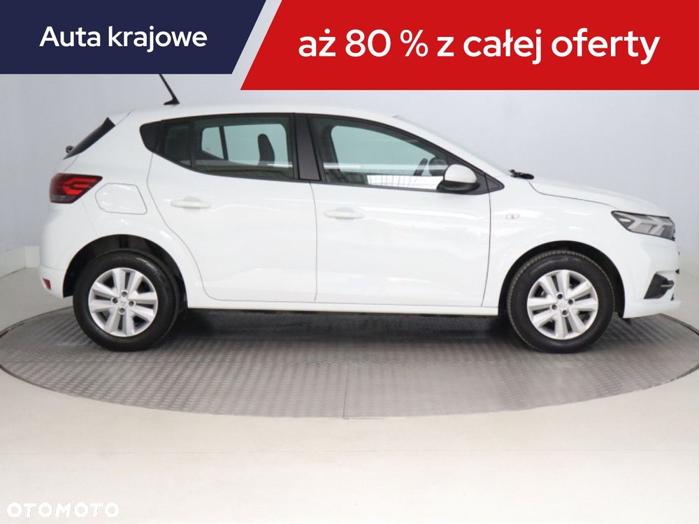 Dacia Sandero - 8