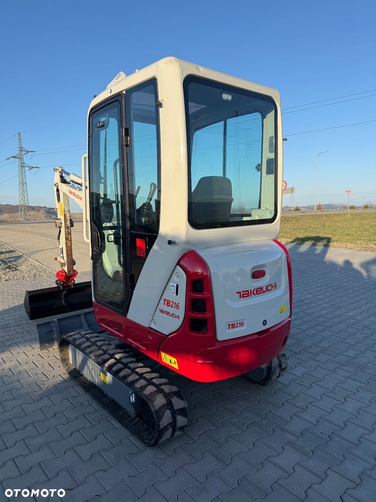 Takeuchi Tb216 - 3