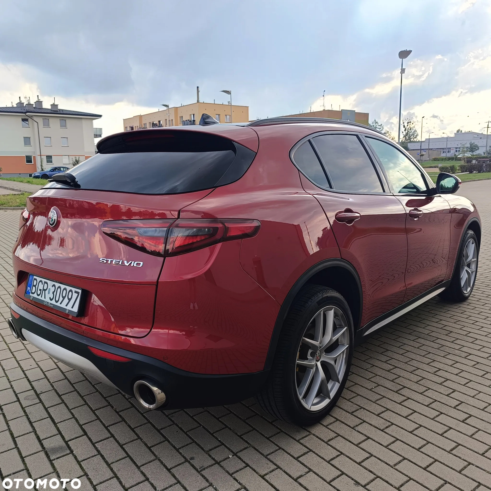 Alfa Romeo Stelvio 2.0 Turbo Veloce TI Q4 - 11