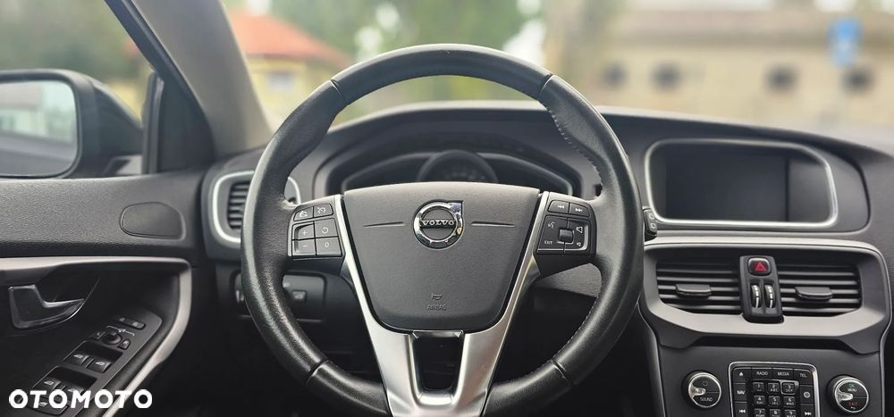 Volvo V40 - 15