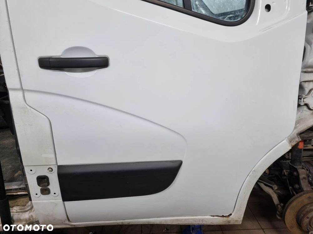 DRZWI PRAWE KOMPLETNE  MASTER III MOVANO B  NV400 2.3 10r.+ - 2