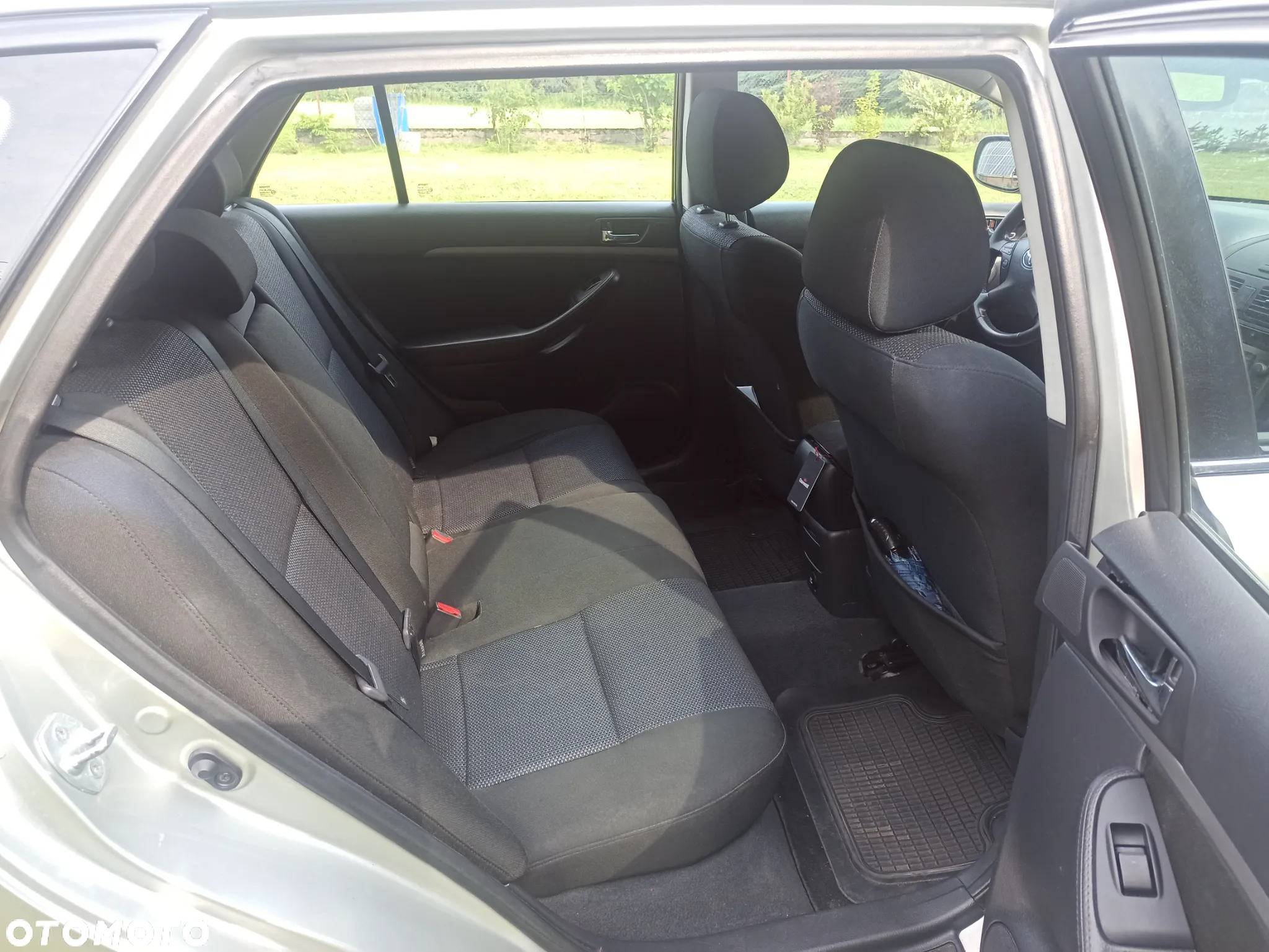 Toyota Avensis 2.0 D-4D Sol - 8