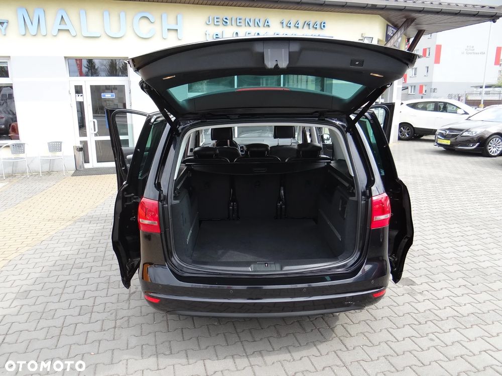 Volkswagen Sharan 2.0 TDI Blue Motion Highline - 16