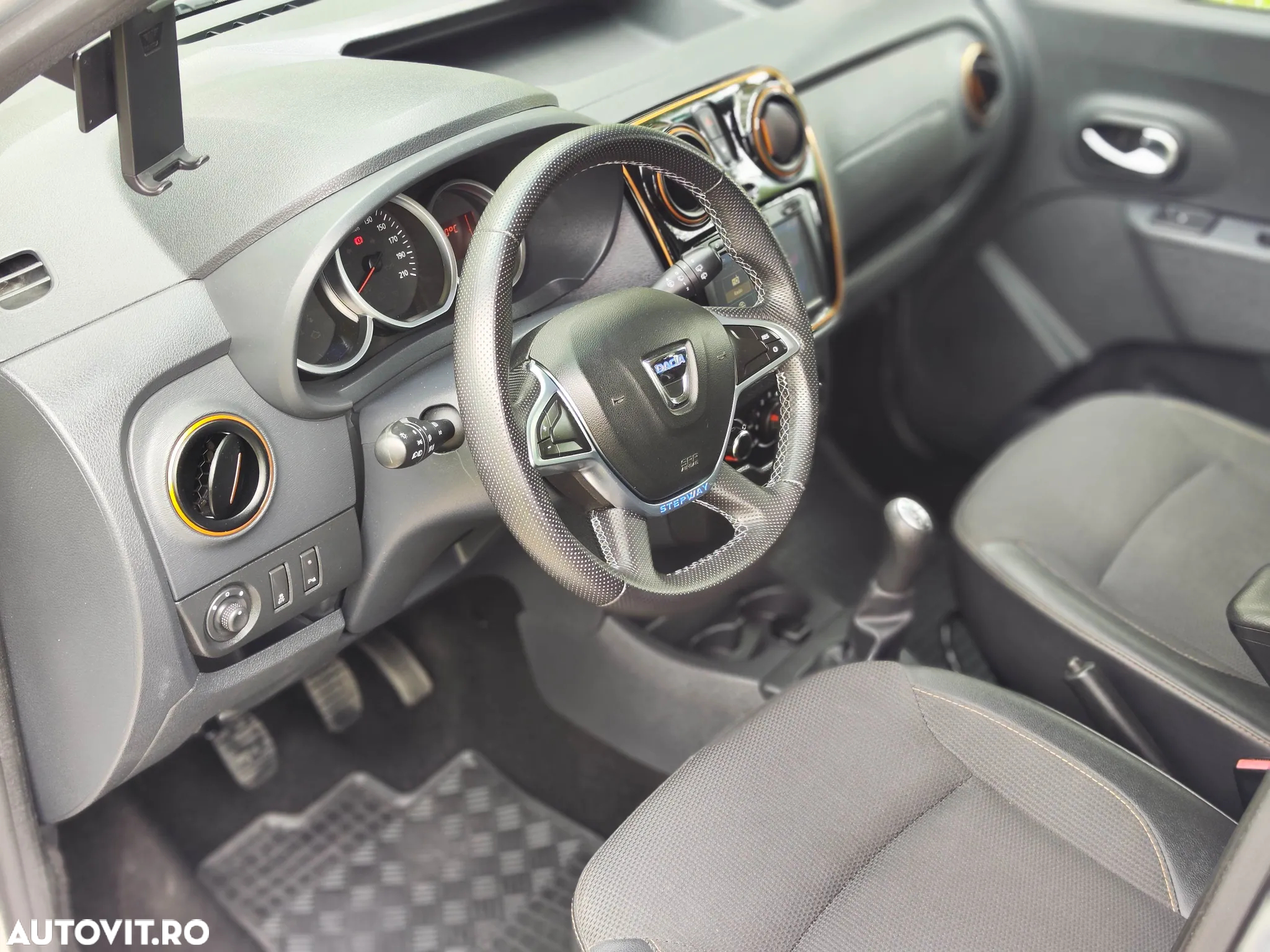 Dacia Dokker 1.5 dCi 90 CP Stepway - 24