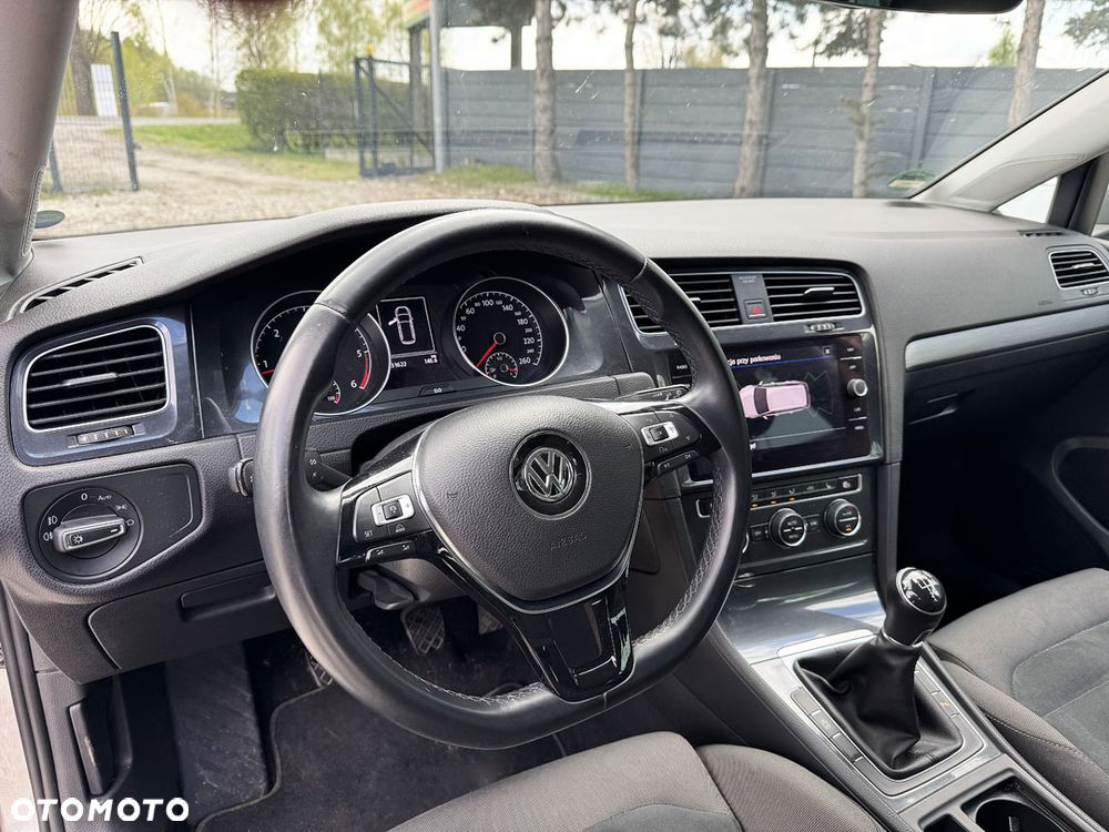 Volkswagen Golf 1.6 TDI SCR Trendline - 21