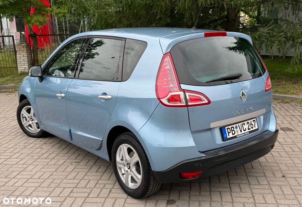 Renault Scenic 1.6 16V Confort Privilege - 4