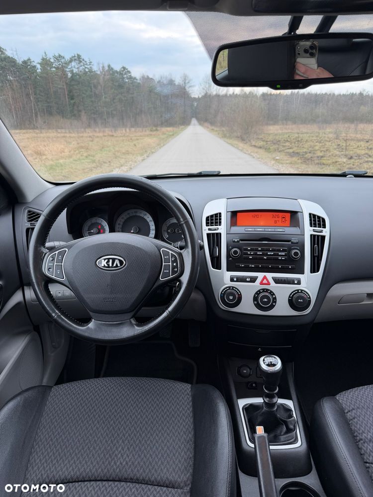Kia Ceed 2.0 CVVT Spirit - 13